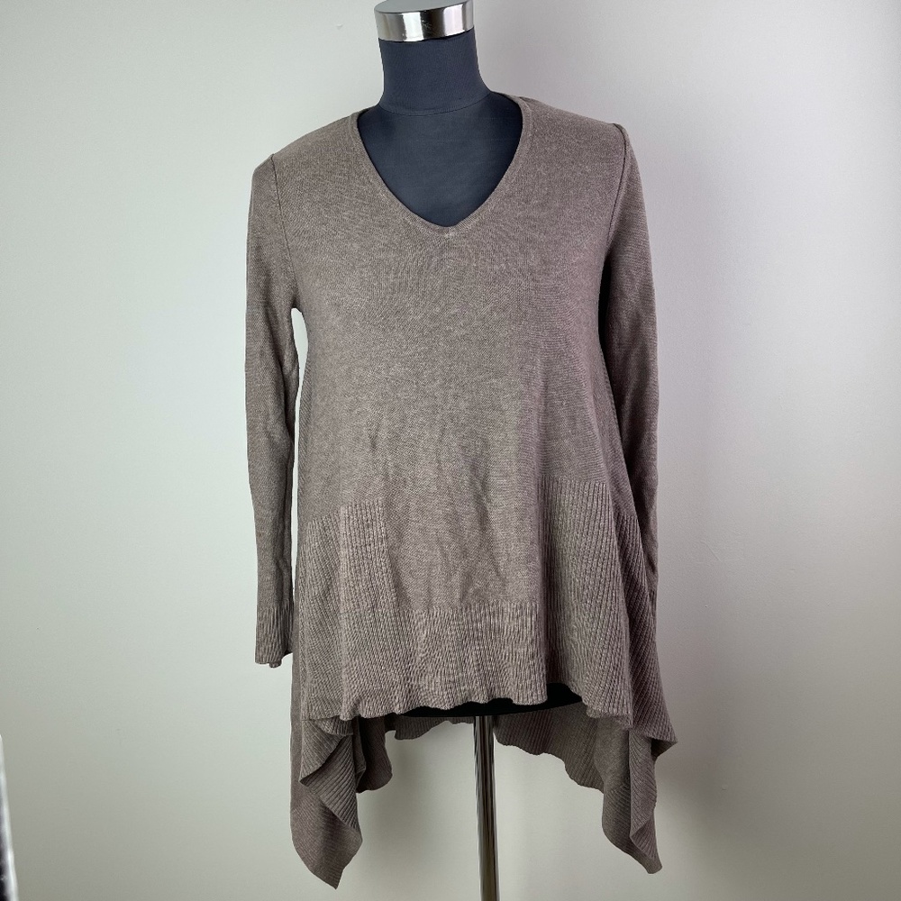 Cupio Rib Knit V-Neck Long Sleeve High Low Blouse Size M